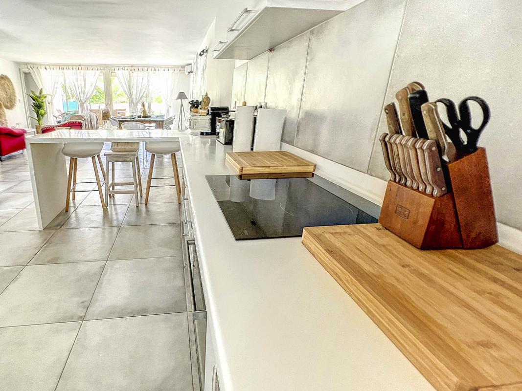 A louer villa 8 personnes Orient Bay Saint Martin-cuisine-10